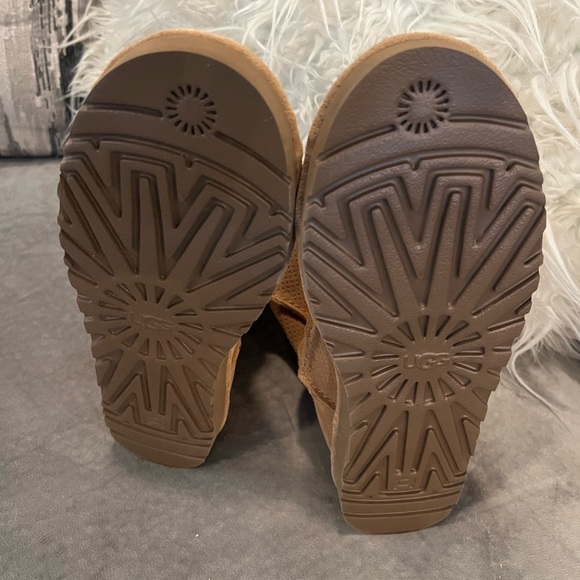 New UGG Unlined Perf Suede Leather Boots 1016853 Chestnut Brown Women Size 10 - Picture 5 of 5